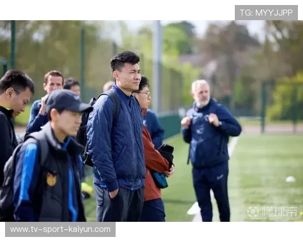 英超俱乐部联合推出青少年足球教育项目,强调文化学习