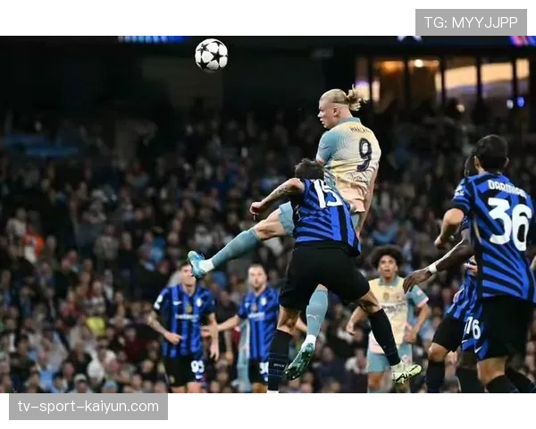 曼城主场2-0击败国米，总比分2-0晋级，福登传射建功